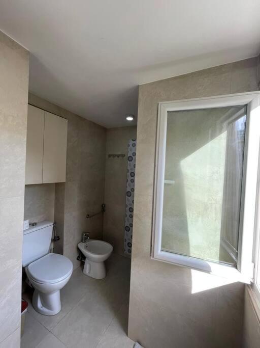 Chic City Retreat - Stylish Apartment In Bllok, تيرانا المظهر الخارجي الصورة
