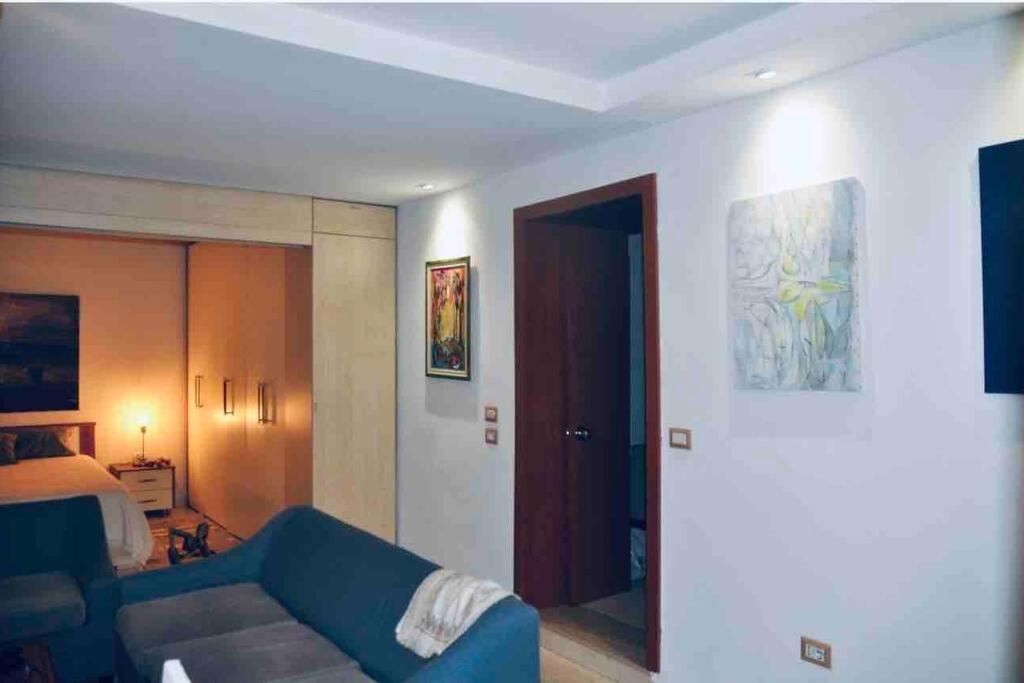 Chic City Retreat - Stylish Apartment In Bllok, تيرانا المظهر الخارجي الصورة