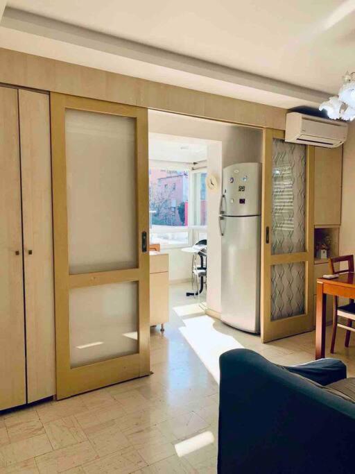 Chic City Retreat - Stylish Apartment In Bllok, تيرانا المظهر الخارجي الصورة